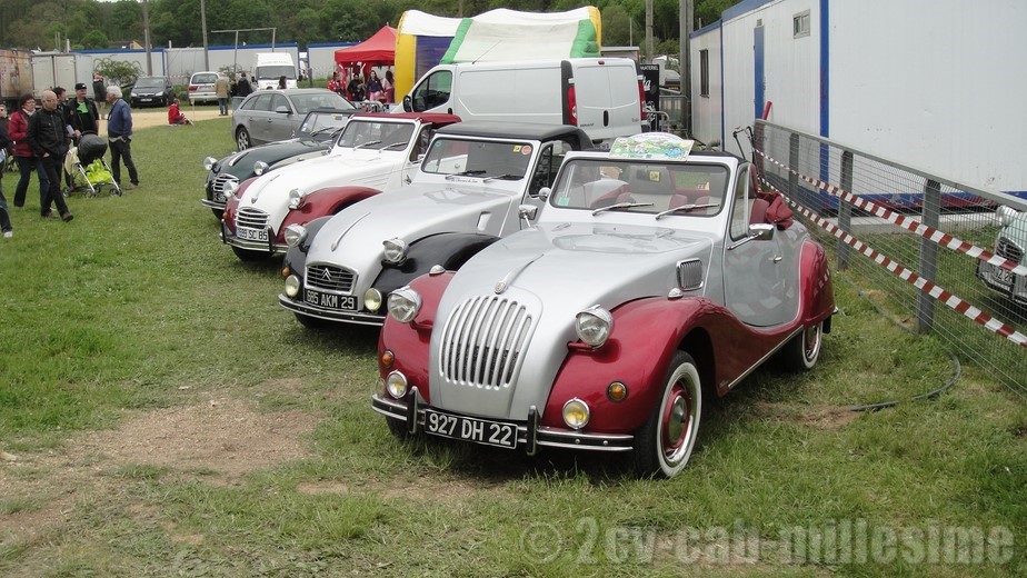 2 cv cabriolet millesime 20ème rencontre des 2 cv clubs de france Lavaré 2013