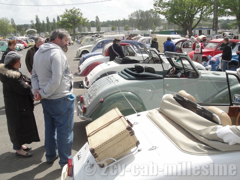2 cv cabriolet millesime 19ème rencontre des 2 cv clubs de france chateaubriant 2012