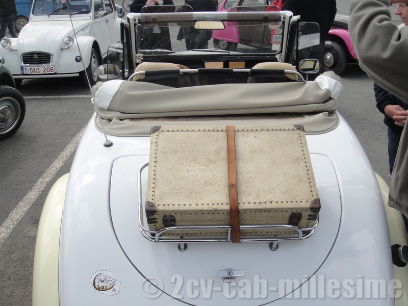 2 cv cabriolet millesime 19ème rencontre des 2 cv clubs de france chateaubriant 2012