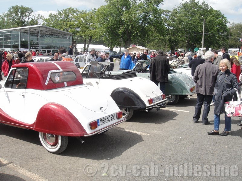 2 cv cabriolet millesime 19ème rencontre des 2 cv clubs de france chateaubriant 2012