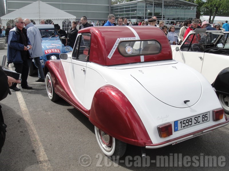 2 cv cabriolet millesime 19ème rencontre des 2 cv clubs de france chateaubriant 2012