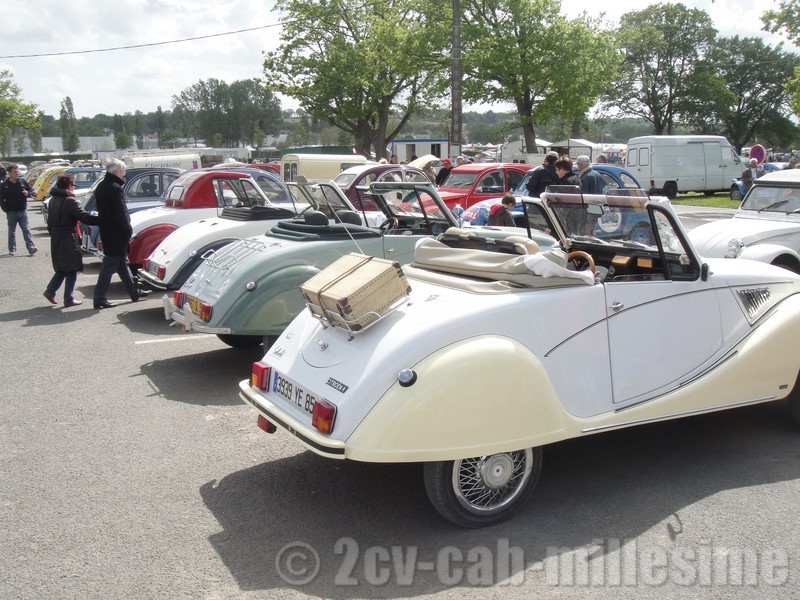 2 cv cabriolet millesime 19ème rencontre des 2 cv clubs de france chateaubriant 2012