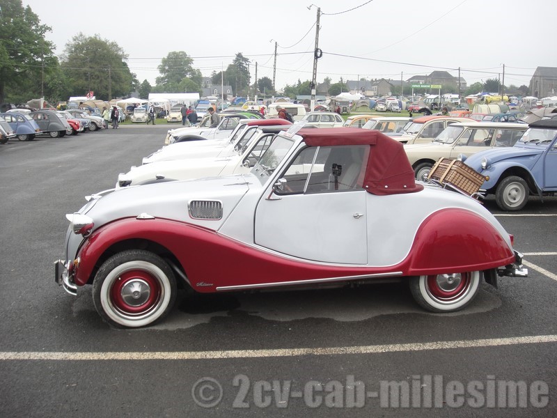 2 cv cabriolet millesime 19ème rencontre des 2 cv clubs de france chateaubriant 2012