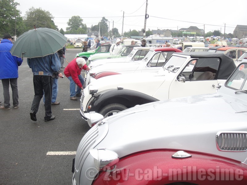 2 cv cabriolet millesime 19ème rencontre des 2 cv clubs de france chateaubriant 2012